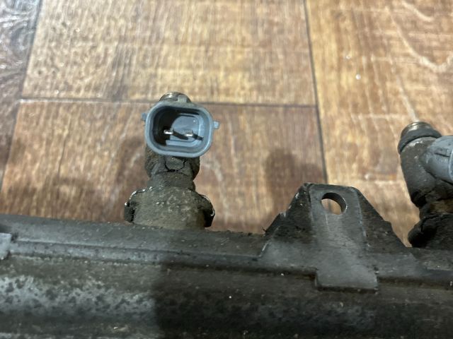 bontott VW GOLF IV Porlasztó Sor / Híd