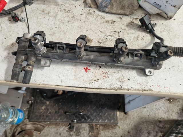 bontott VW GOLF IV Porlasztó Sor / Híd