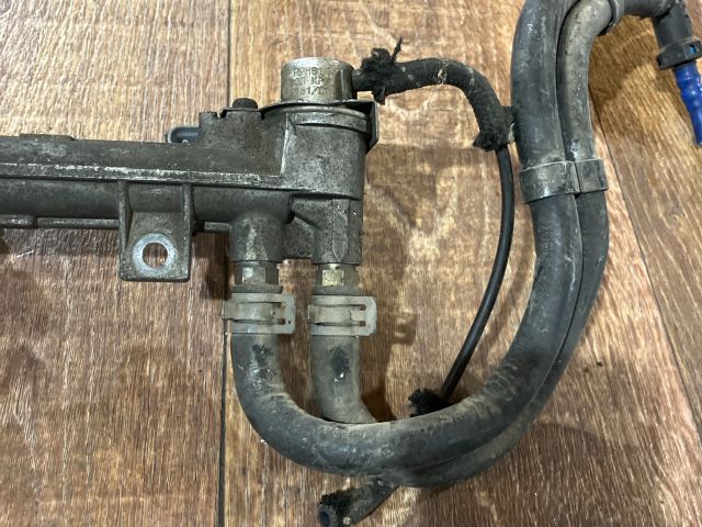 bontott VW GOLF IV Porlasztó Sor / Híd