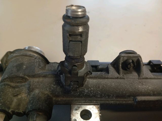 bontott VW GOLF IV Porlasztó Sor / Híd