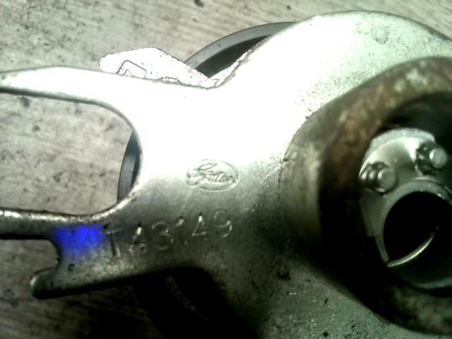 bontott VW GOLF IV Szíjfeszítő Görgő