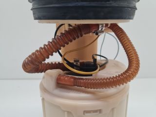 bontott VW GOLF IV Üzemanyag Szivattyú