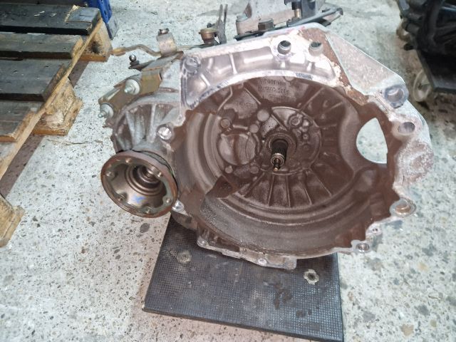 bontott VW GOLF IV Váltó (Mechanikus)