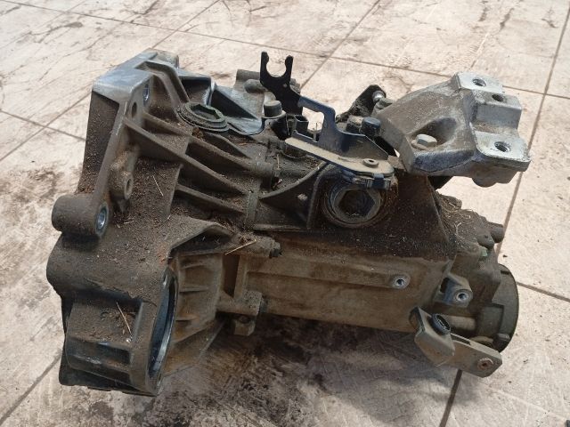 bontott VW GOLF IV Váltó (Mechanikus)