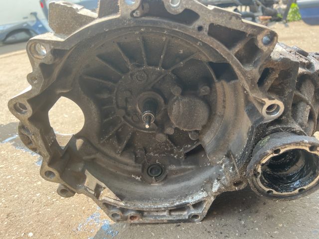 bontott VW GOLF IV Váltó (Mechanikus)