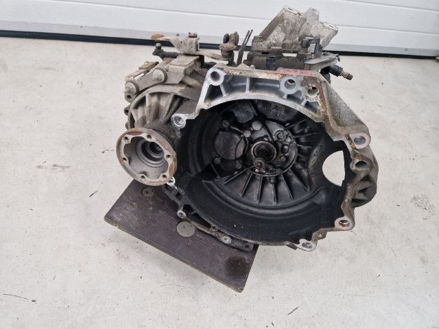 bontott VW GOLF IV Váltó (Mechanikus)