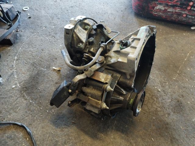 bontott VW GOLF IV Váltó (Mechanikus)