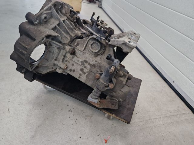 bontott VW GOLF IV Váltó (Mechanikus)