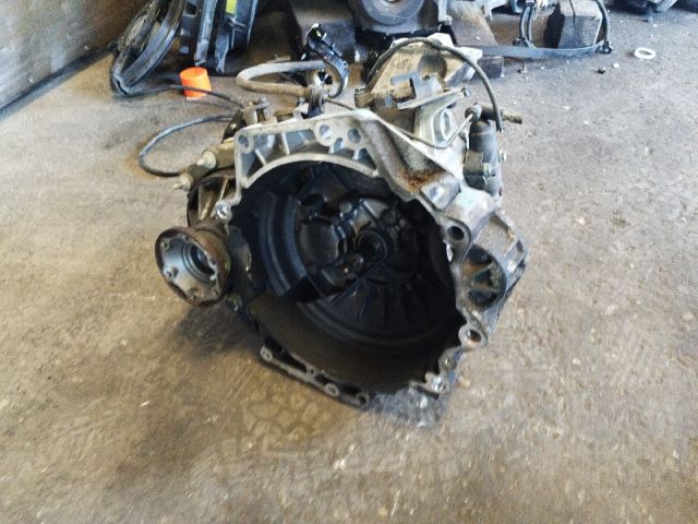 bontott VW GOLF IV Váltó (Mechanikus)