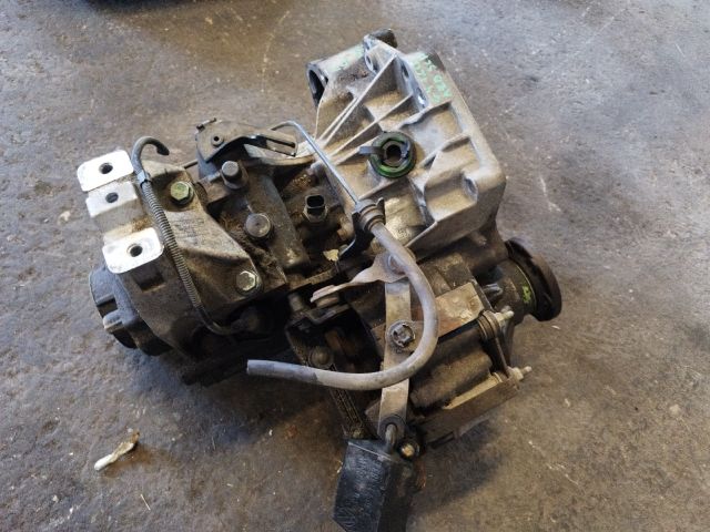 bontott VW GOLF IV Váltó (Mechanikus)