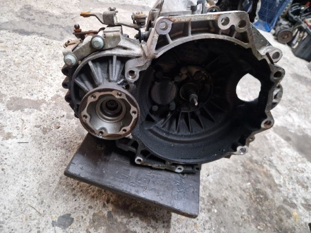 bontott VW GOLF IV Váltó (Mechanikus)
