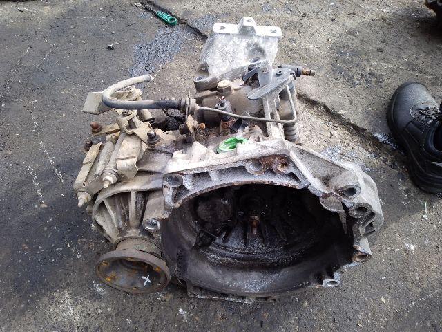 bontott VW GOLF IV Váltó (Mechanikus)