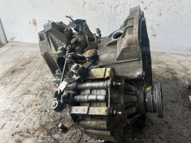 bontott VW GOLF IV Váltó (Mechanikus)