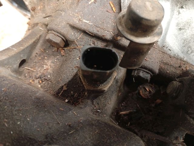 bontott VW GOLF IV Váltó (Mechanikus)