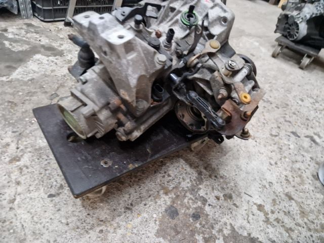 bontott VW GOLF IV Váltó (Mechanikus)