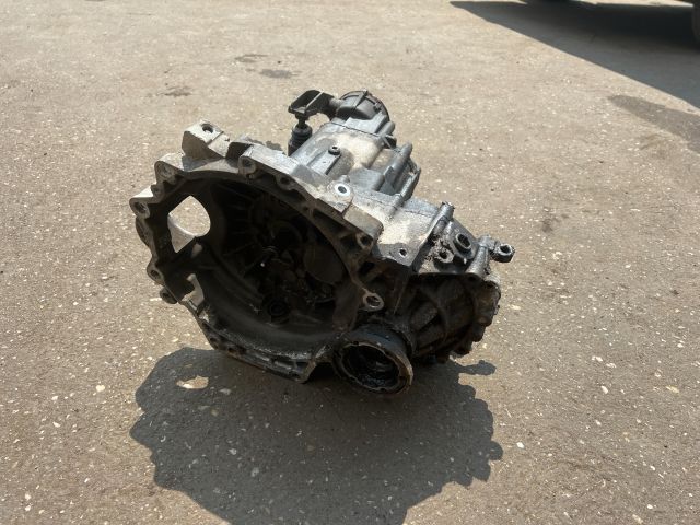 bontott VW GOLF IV Váltó (Mechanikus)