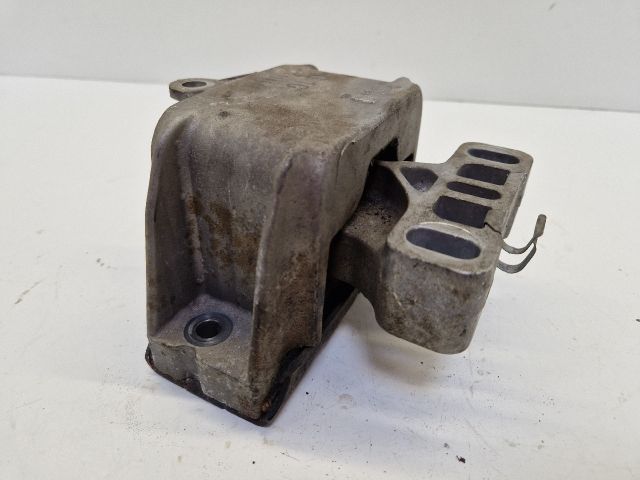 bontott VW GOLF IV Váltó Tartó Bak (Pozíciófüggetlen)