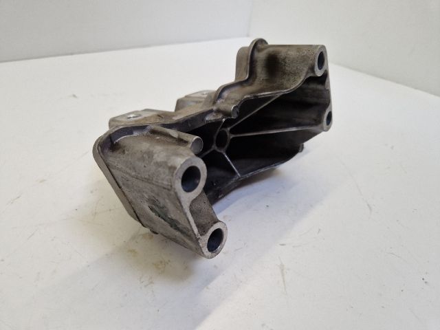 bontott VW GOLF IV Váltó Tartó Bak (Pozíciófüggetlen)