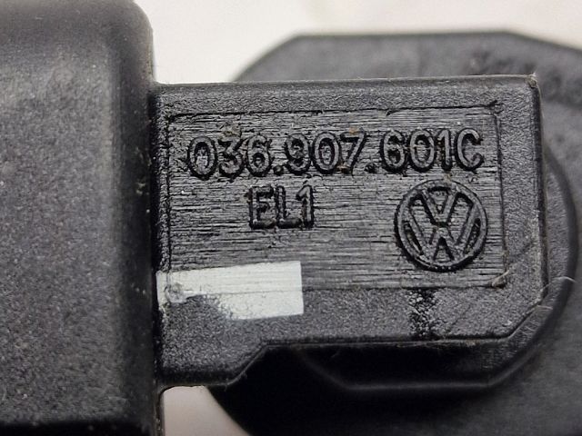 bontott VW GOLF IV Vezérműtengely Fordulatszám Jeladó