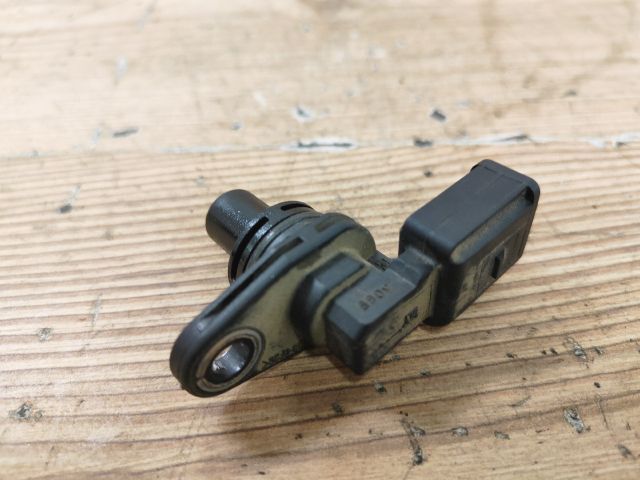 bontott VW GOLF IV Vezérműtengely Fordulatszám Jeladó