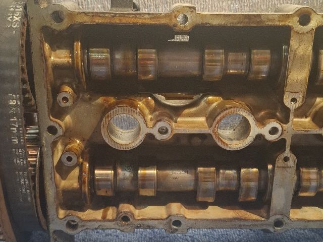 bontott VW GOLF IV Vezérműtengely Házzal