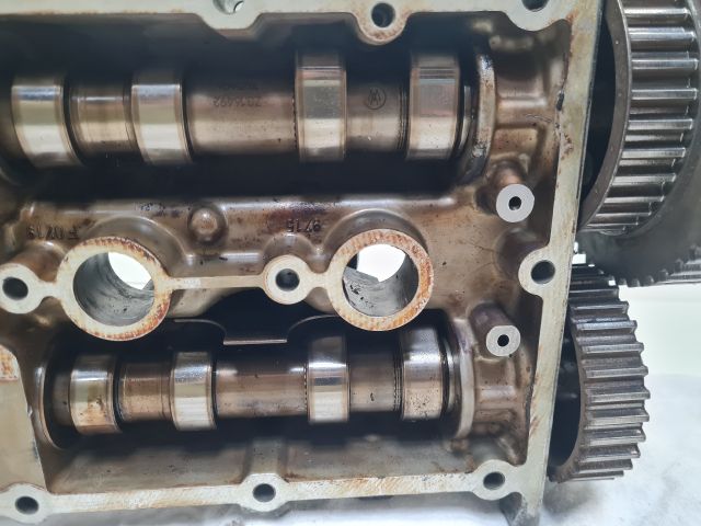 bontott VW GOLF IV Vezérműtengely Házzal