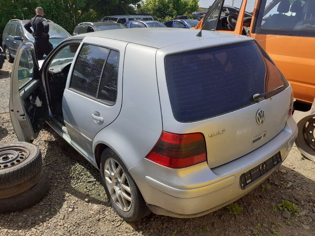 bontott VW GOLF IV Bal első Csonkállvány Kerékaggyal