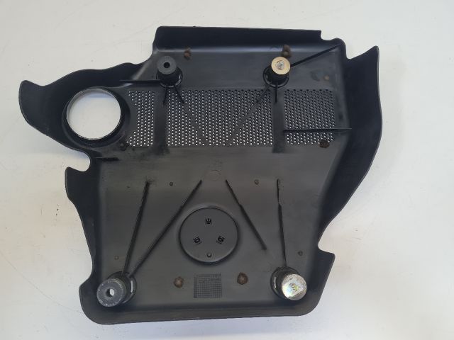 bontott VW GOLF IV Felső Motorburkolat