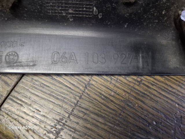 bontott VW GOLF IV Felső Motorburkolat