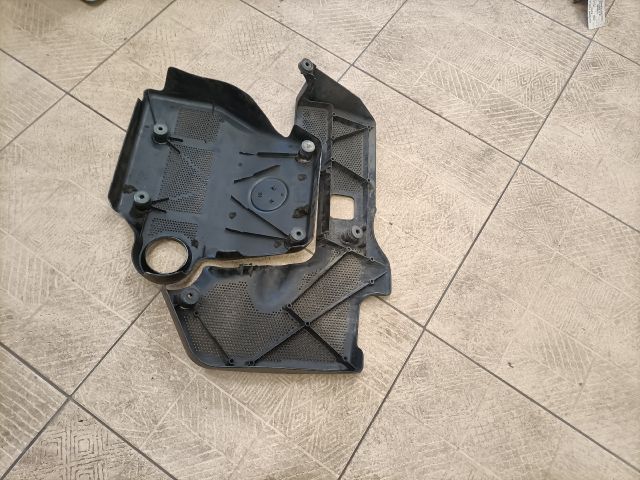 bontott VW GOLF IV Felső Motorburkolat