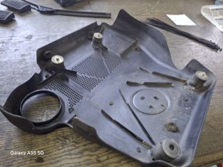 bontott VW GOLF IV Felső Motorburkolat