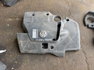 bontott VW GOLF IV Felső Motorburkolat