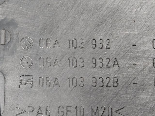 bontott VW GOLF IV Felső Motorburkolat