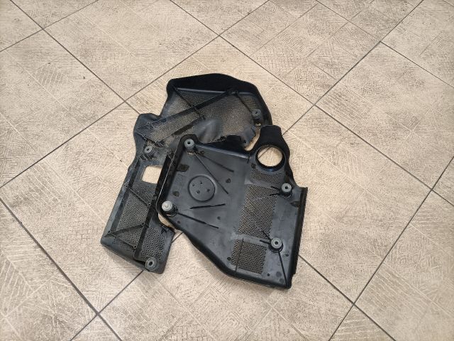 bontott VW GOLF IV Felső Motorburkolat