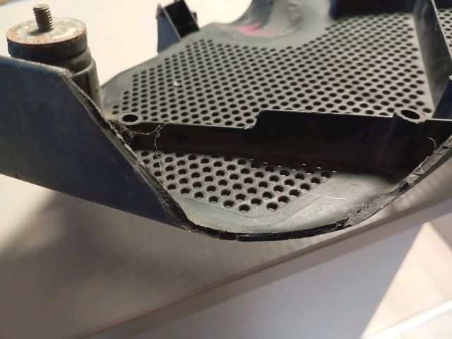 bontott VW GOLF IV Felső Motorburkolat