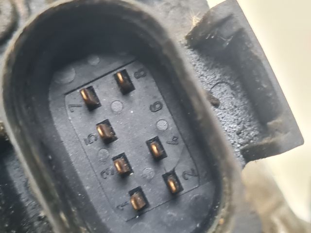 bontott VW GOLF IV Fojtószelep (Mechanikus)