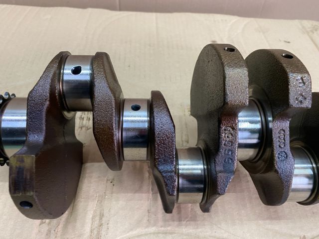 bontott VW GOLF IV Főtengely (Magában)