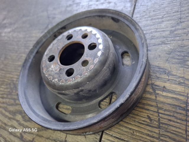 bontott VW GOLF IV Főtengely Szíjtárcsa