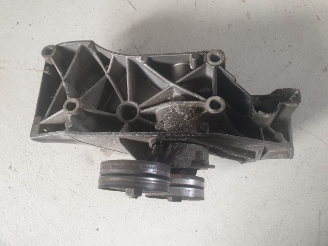 bontott VW GOLF IV Generátor Tartó Bak