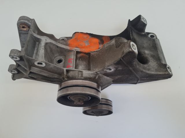 bontott VW GOLF IV Generátor Tartó Bak