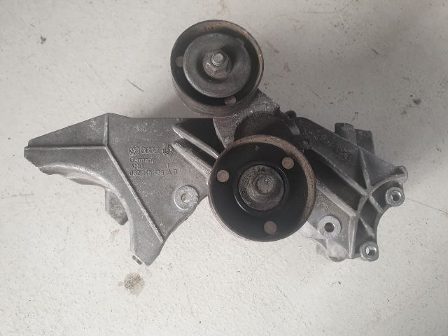 bontott VW GOLF IV Generátor Tartó Bak