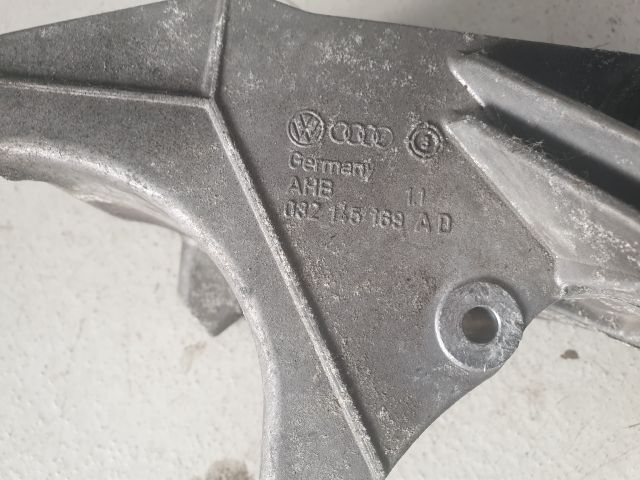 bontott VW GOLF IV Generátor Tartó Bak