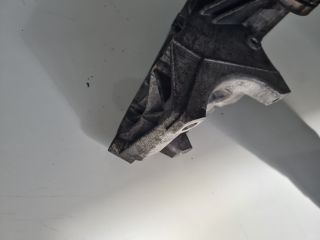 bontott VW GOLF IV Generátor Tartó Bak