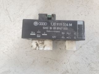 bontott VW GOLF IV Hűtőventilátor Relé