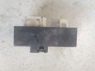 bontott VW GOLF IV Hűtőventilátor Relé