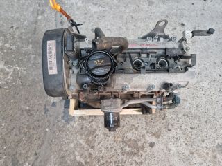 bontott VW GOLF IV Motor (Fűzött blokk hengerfejjel)