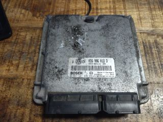 bontott VW GOLF IV Motorvezérlő