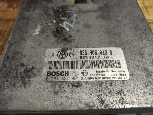 bontott VW GOLF IV Motorvezérlő