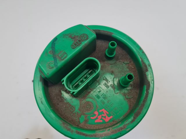 bontott VW GOLF IV Üzemanyag Szivattyú