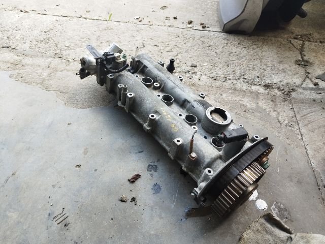 bontott VW GOLF IV Vezérműtengely Házzal